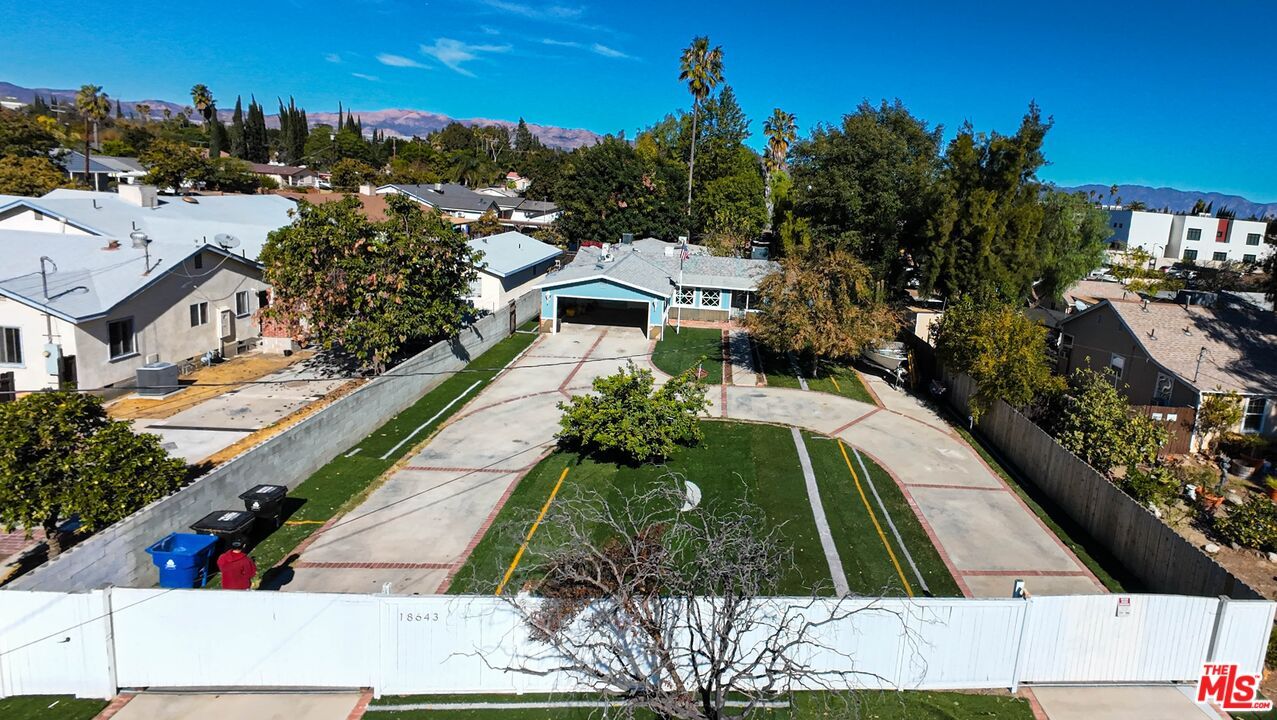 Exterior, Drone