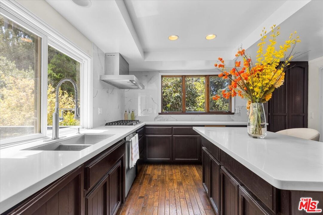 Interior, Kitchen, Marble Walls, Recessed Lighting, Wood Texture Flooring