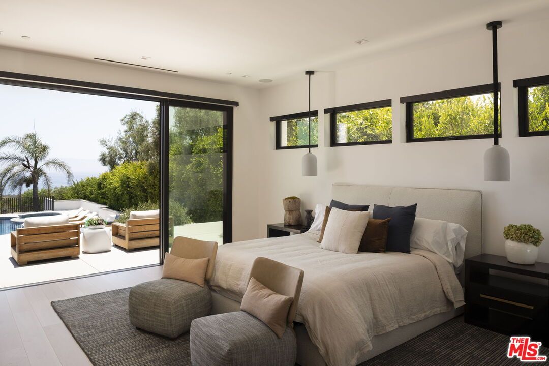 Bedroom, Interior, Pendant Lights, Recessed Lighting, Wood Texture Flooring