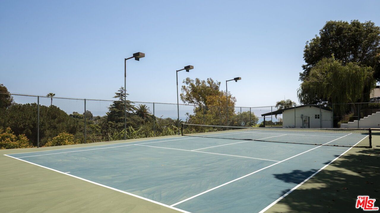 Exterior, Tennis Courts