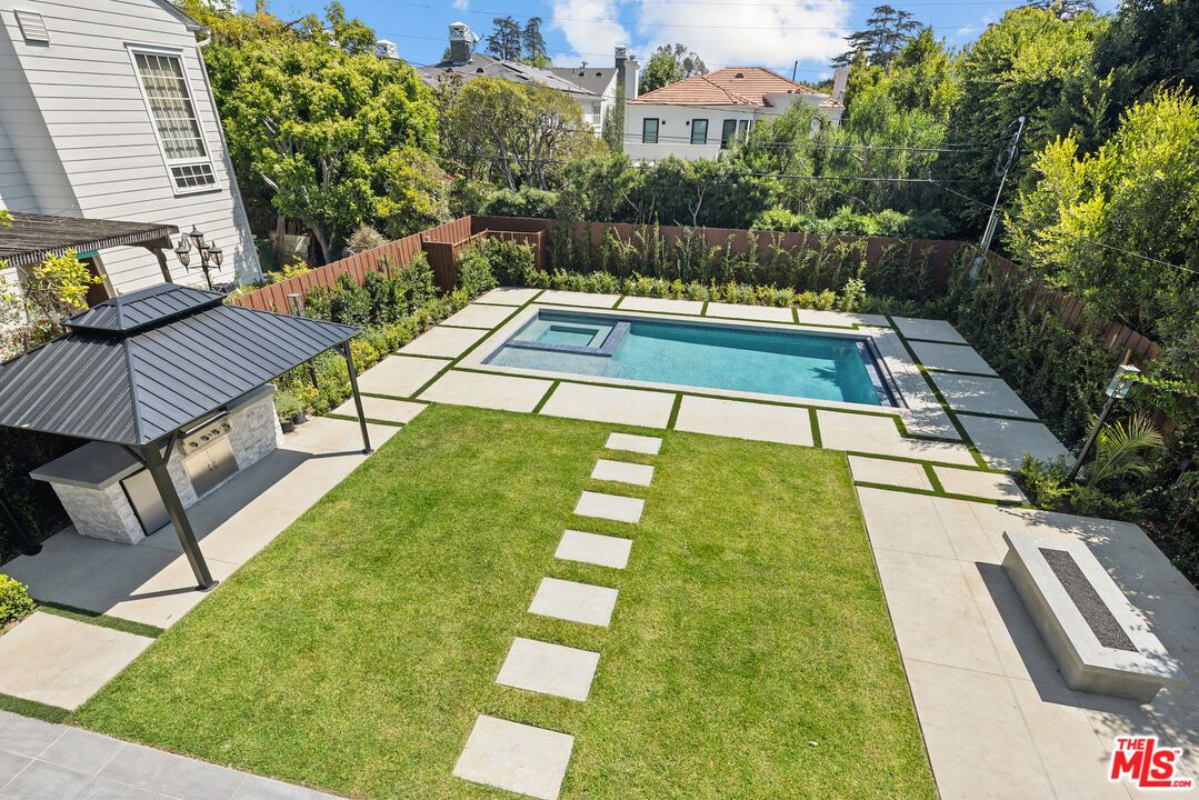 Backyard, Exterior, Pool