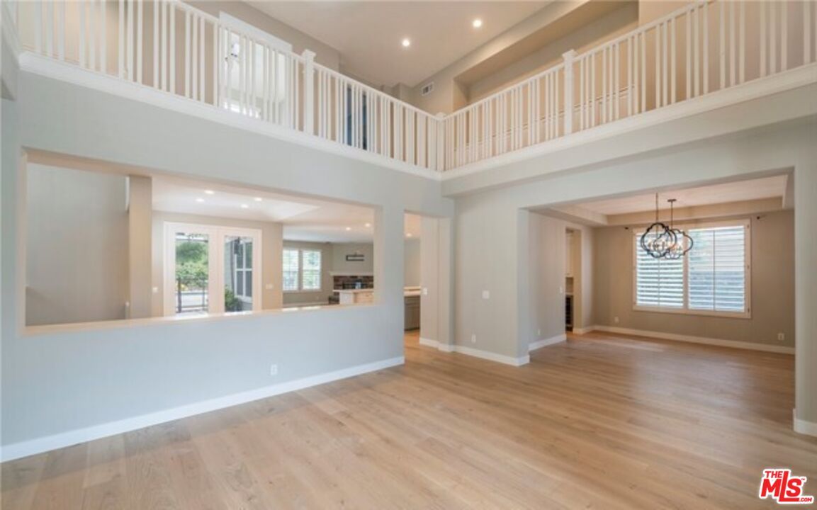Chandelier, Empty room, Interior, Recessed Lighting, Wood Texture Flooring