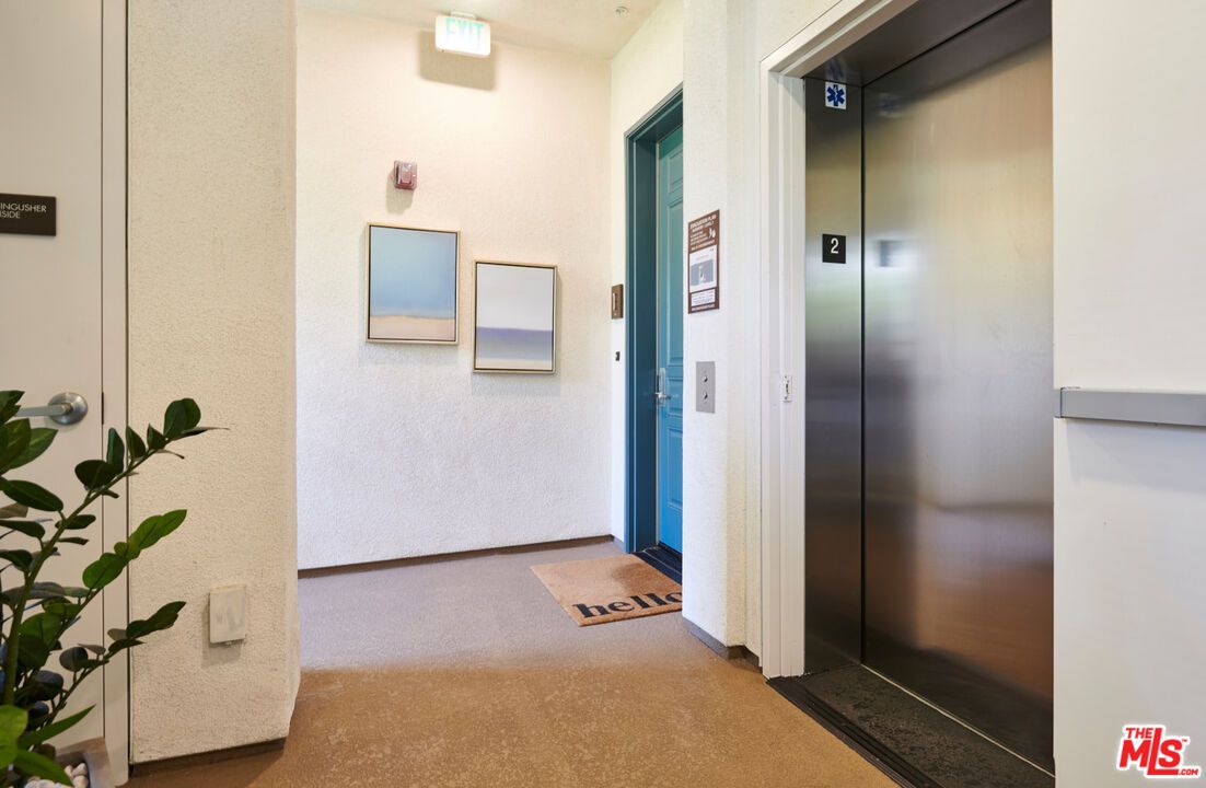 Elevator, Interior