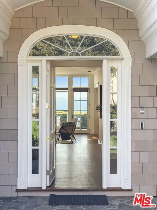 Exterior, Water
