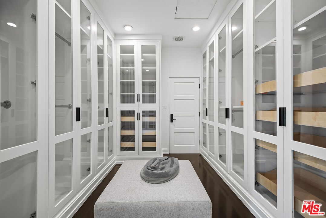 Interior, Recessed Lighting, Walk-in Closets