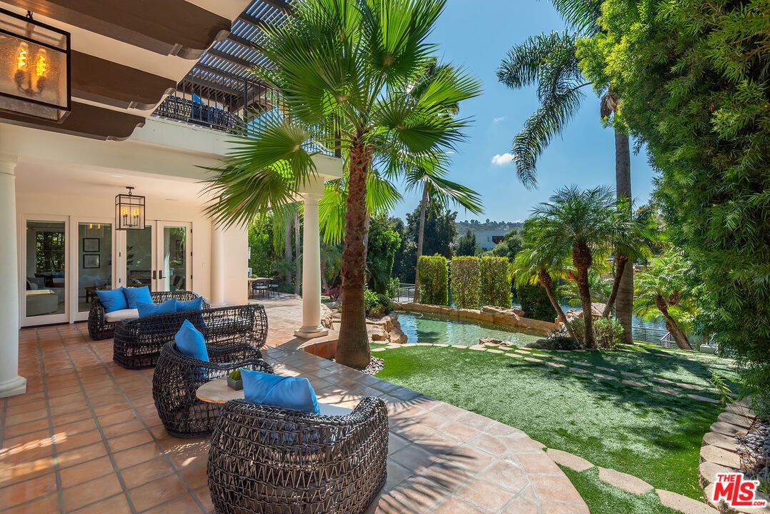 Backyard, Exterior, Pool