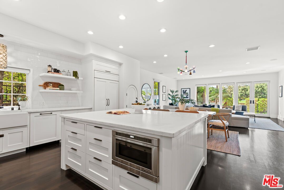 Dining room, Interior, Kitchen, Living room, Pendant Lights, Recessed Lighting, Wood Texture Flooring