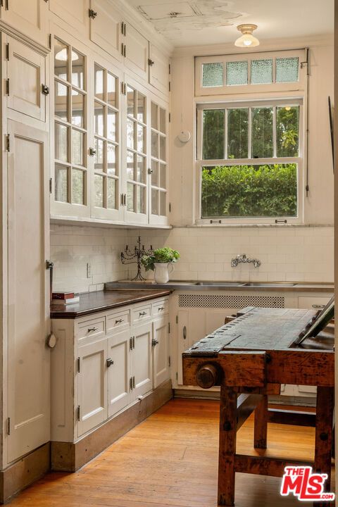 Interior, Kitchen, Wood Texture Flooring