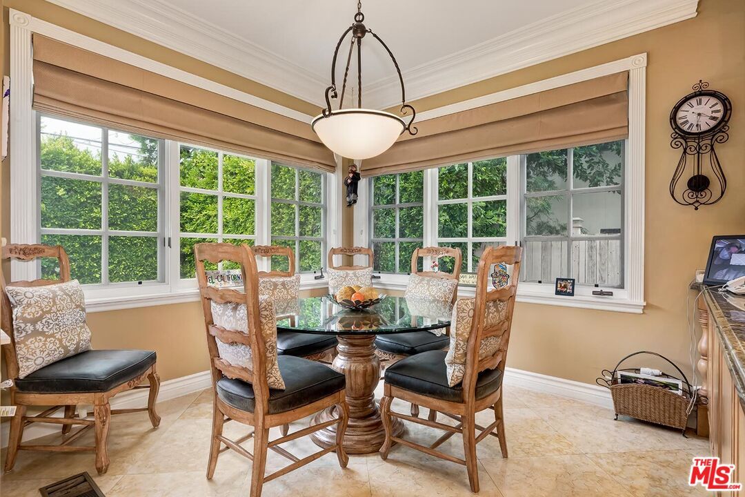 Dining room, Interior, Pendant Lights