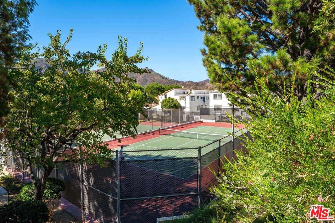 Exterior, Tennis Courts