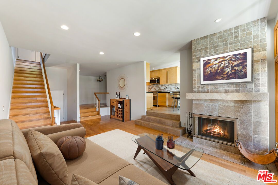 Fireplace, Interior, Kitchen, Living room, Recessed Lighting, Wood Texture Flooring