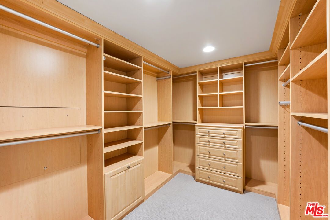 Interior, Recessed Lighting, Walk-in Closets