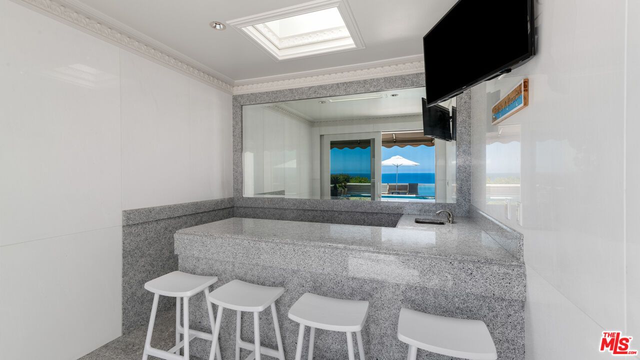 Interior, Recessed Lighting, Water