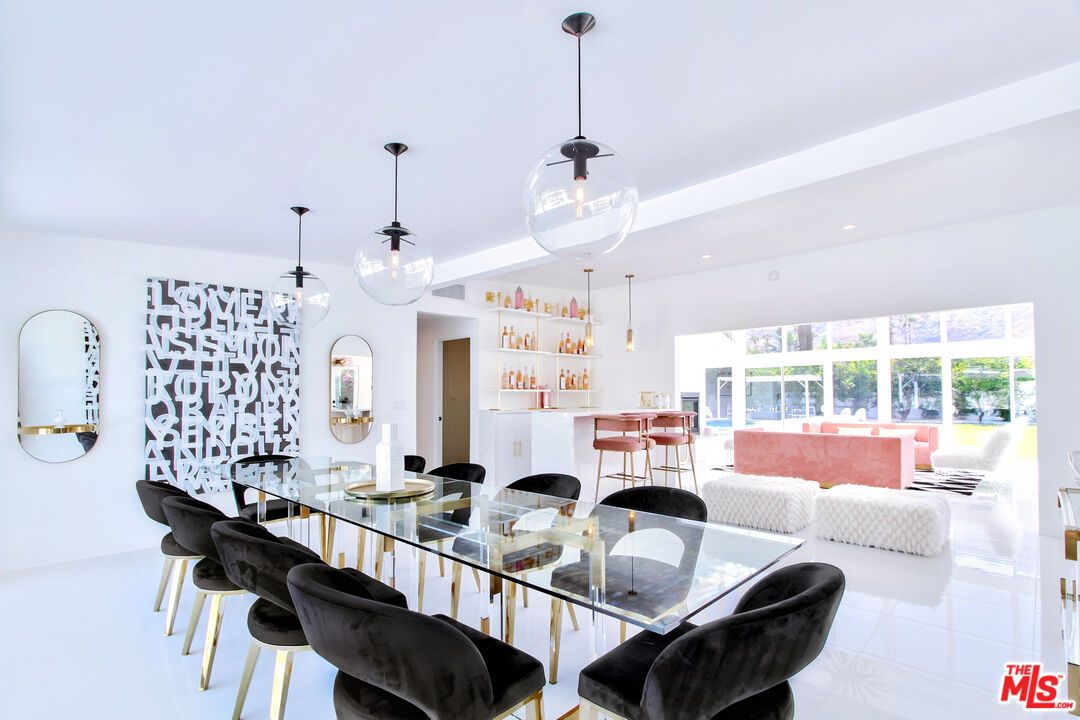 Dining room, Interior, Pendant Lights, Recessed Lighting