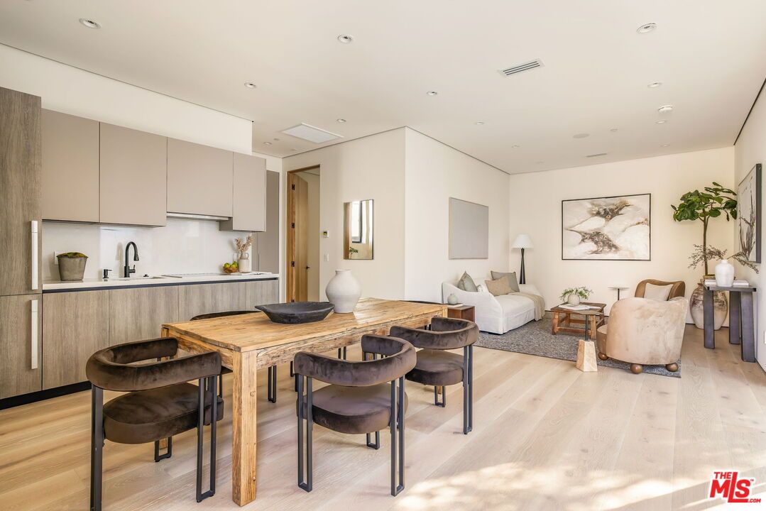Dining room, Interior, Kitchen, Living room, Recessed Lighting, Wood Texture Flooring