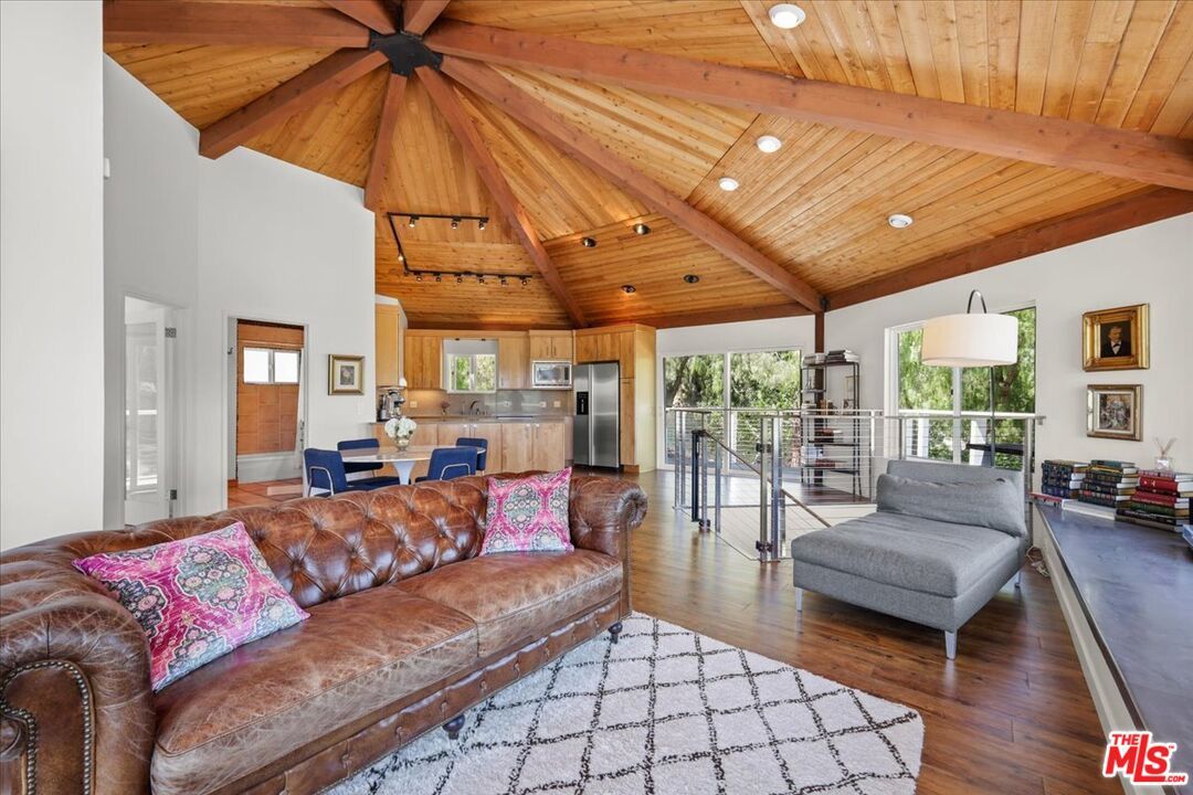 Interior, Kitchen, Living room, Recessed Lighting, Stainless Steel Appliances, Wooden Beams, Wooden Ceilings, Wood Texture Flooring