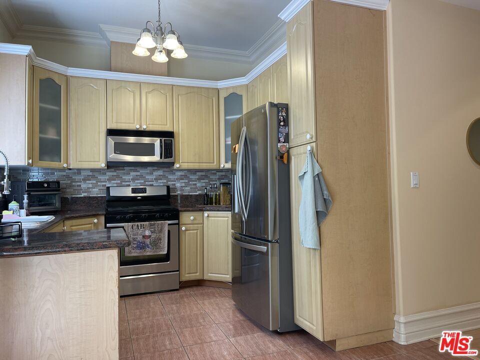 Chandelier, Interior, Kitchen, Stainless Steel Appliances