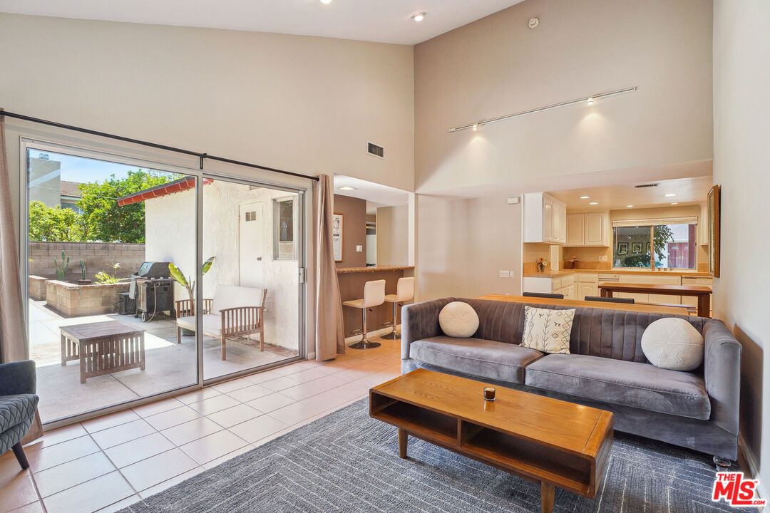 Interior, Kitchen, Living room, Recessed Lighting