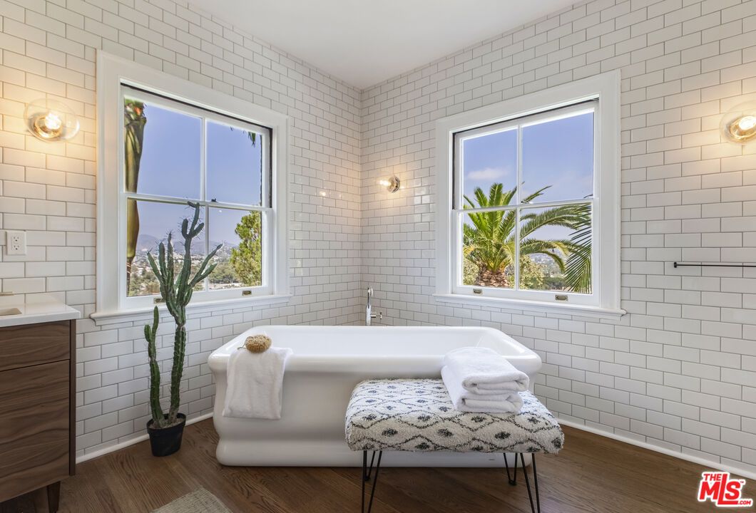 Bathroom, Interior, Stone Walls, Wood Texture Flooring