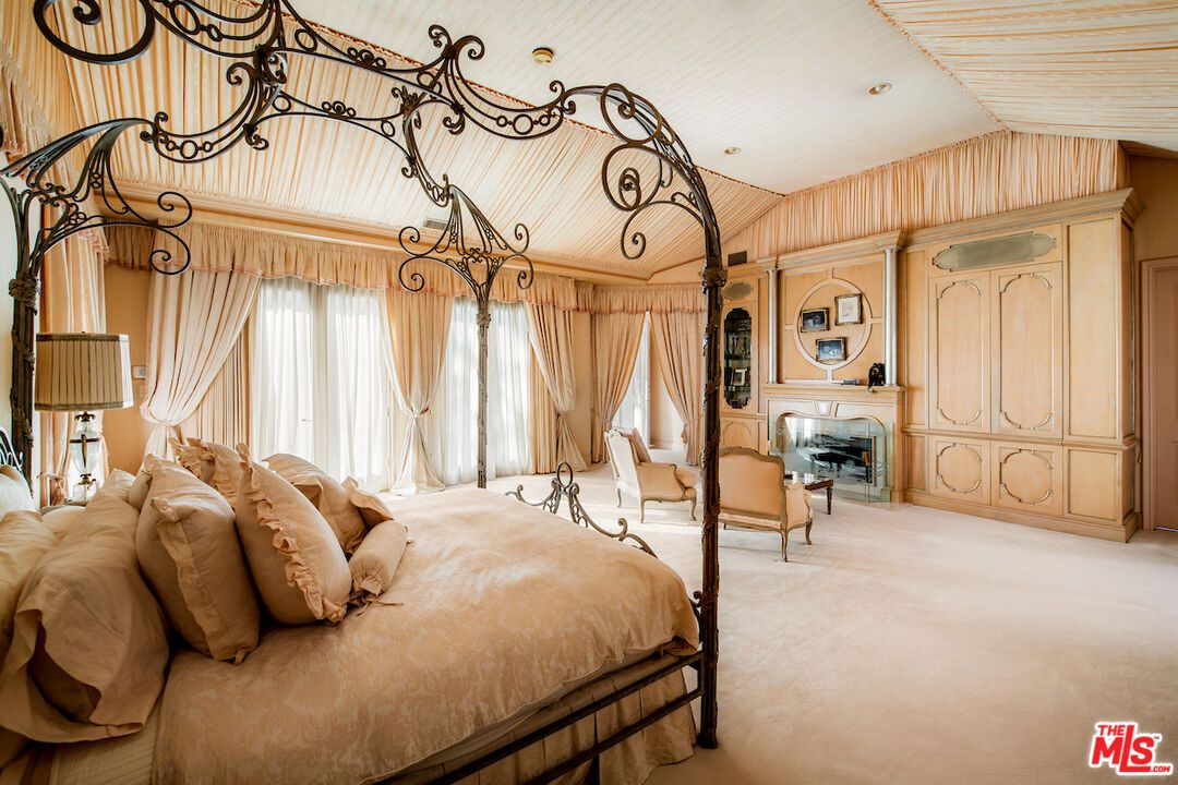 Bedroom, Fireplace, Interior