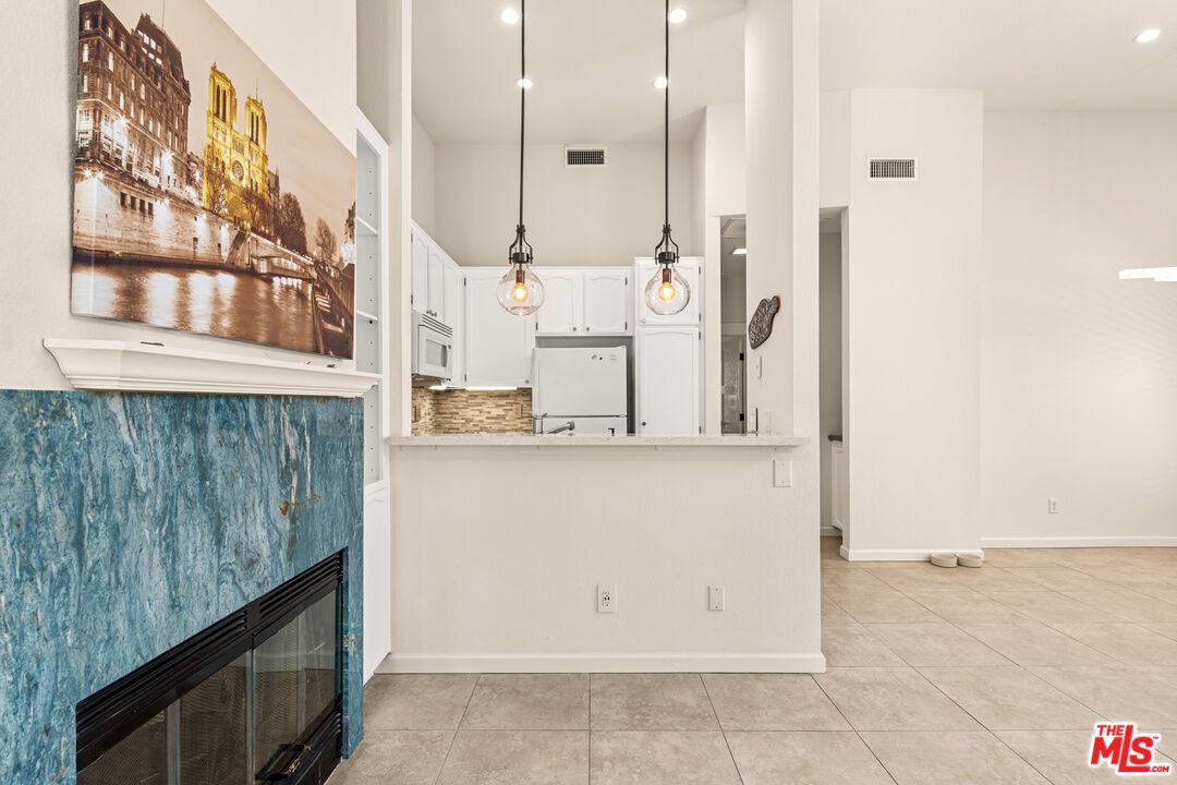 Interior, Kitchen, Pendant Lights, Recessed Lighting
