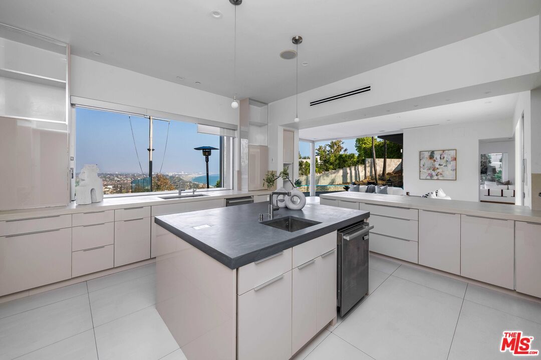 Interior, Kitchen, Pendant Lights, Recessed Lighting, Stainless Steel Appliances, Water
