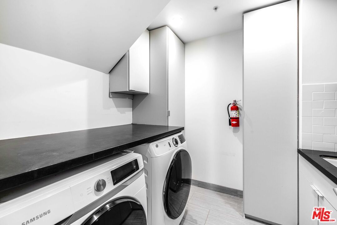 Interior, Recessed Lighting, Washer