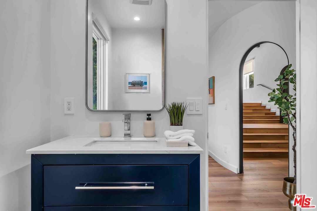 Bathroom, Interior, Recessed Lighting, Wood Texture Flooring