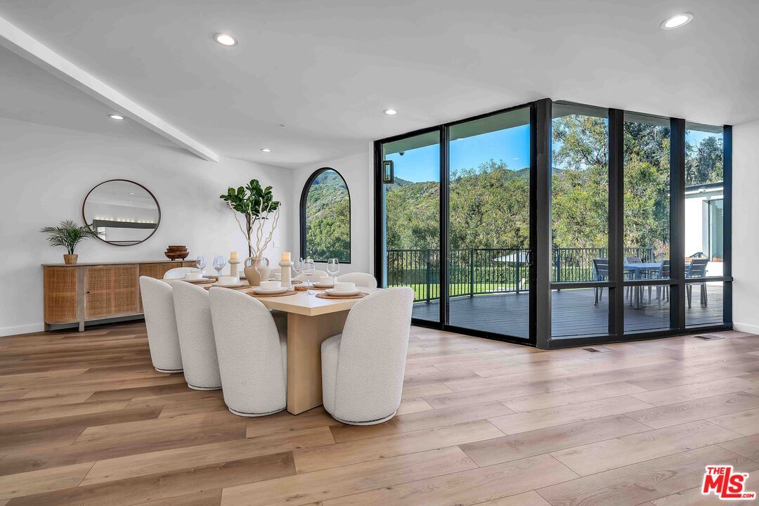 Dining room, Interior, Recessed Lighting, Wood Texture Flooring