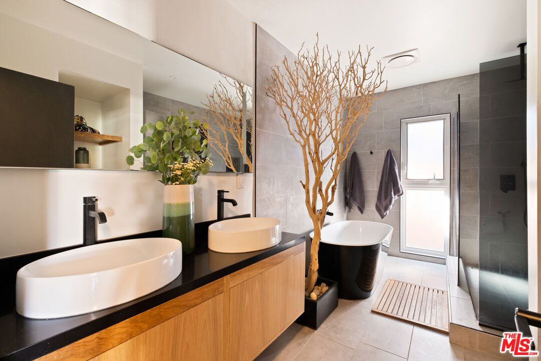 Bathroom, Dual Sink Vanities, Free Standing Baths, Interior