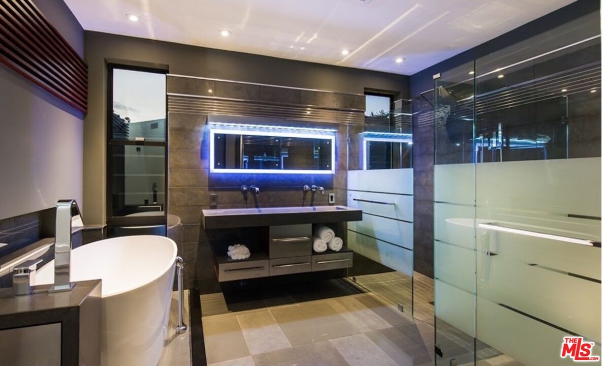 Bathroom, Dual Sink Vanities, Free Standing Baths, Glass Shower, Interior, Recessed Lighting
