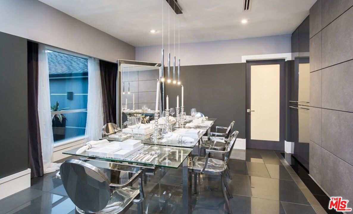 Dining room, Interior, Pendant Lights, Recessed Lighting