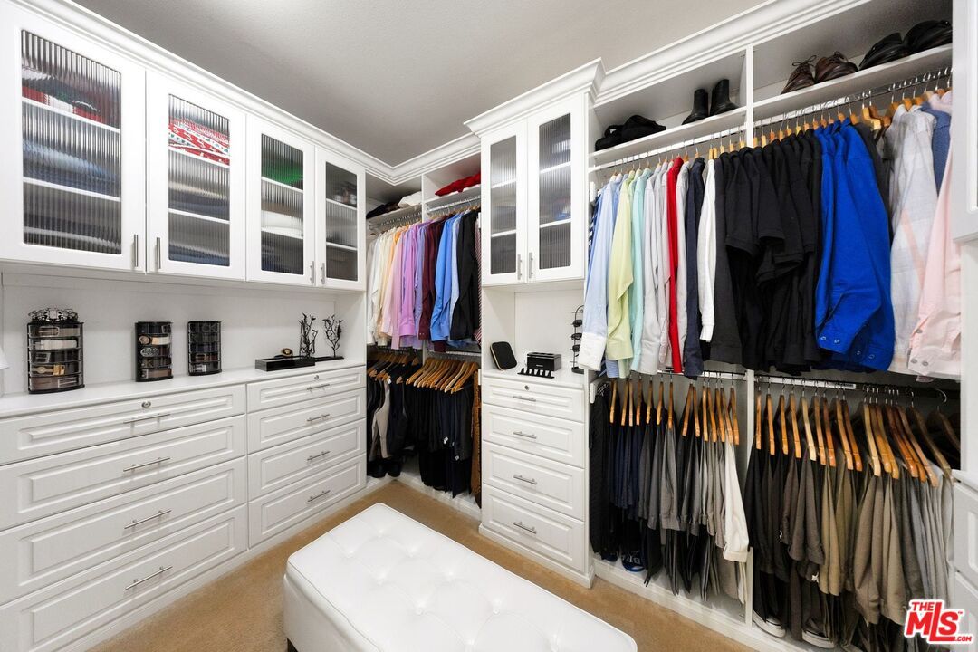 Interior, Walk-in Closets