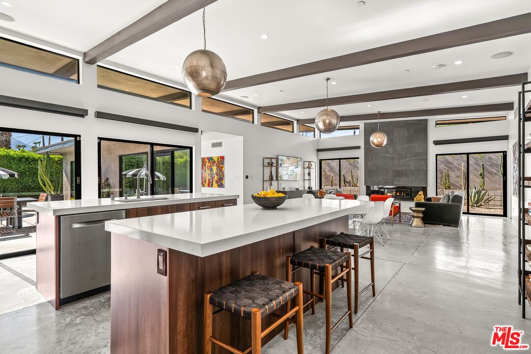 Interior, Kitchen, Living room, Pendant Lights, Recessed Lighting, Stainless Steel Appliances