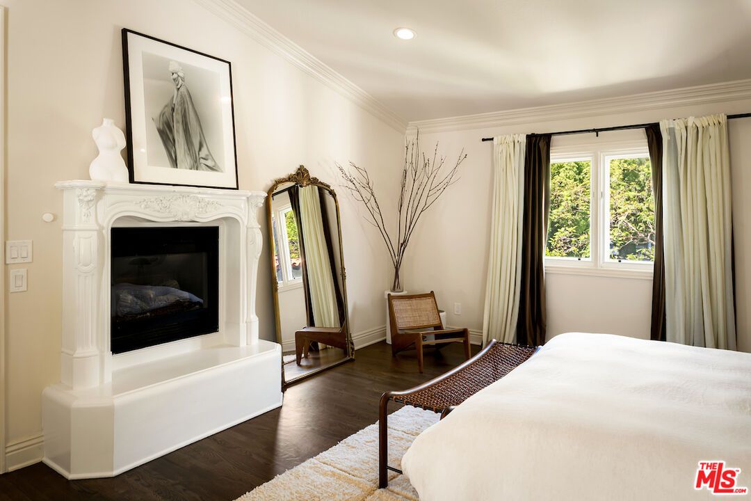 Bedroom, Fireplace, Interior, Recessed Lighting, Wood Texture Flooring