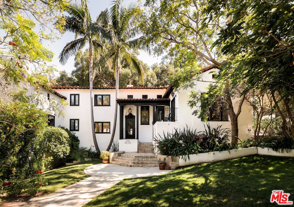 Backyard, Exterior, Facade, Spanish Mediterranean