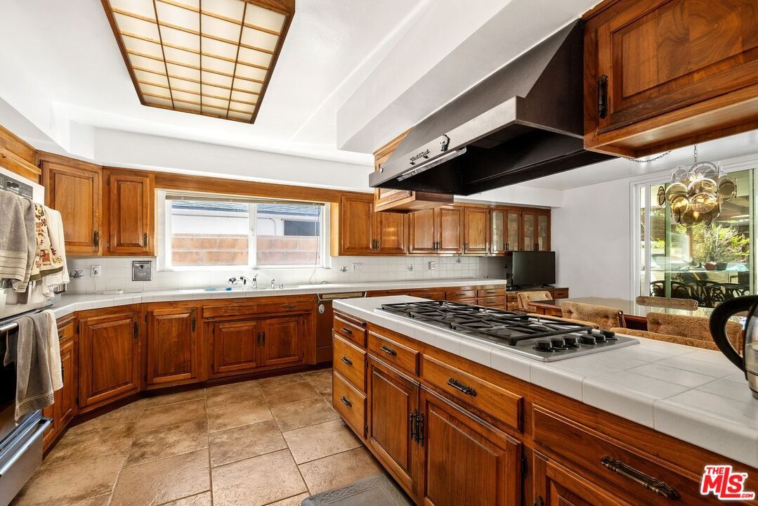 Interior, Kitchen, Tile Countertops