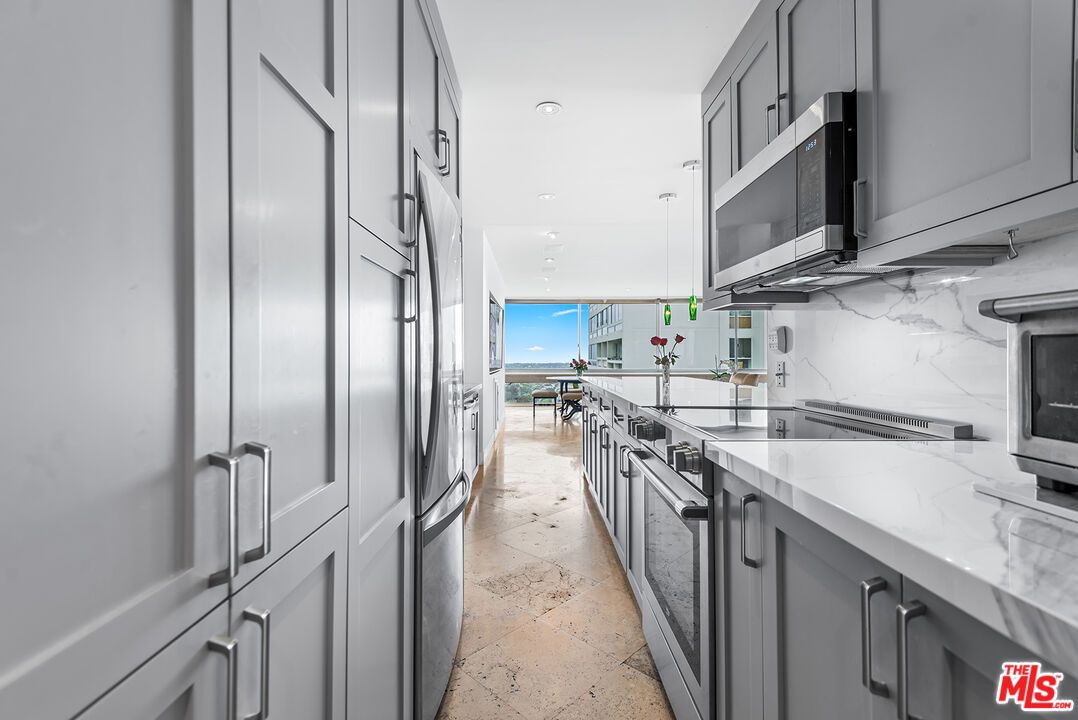 Interior, Kitchen, Marble Walls, Recessed Lighting