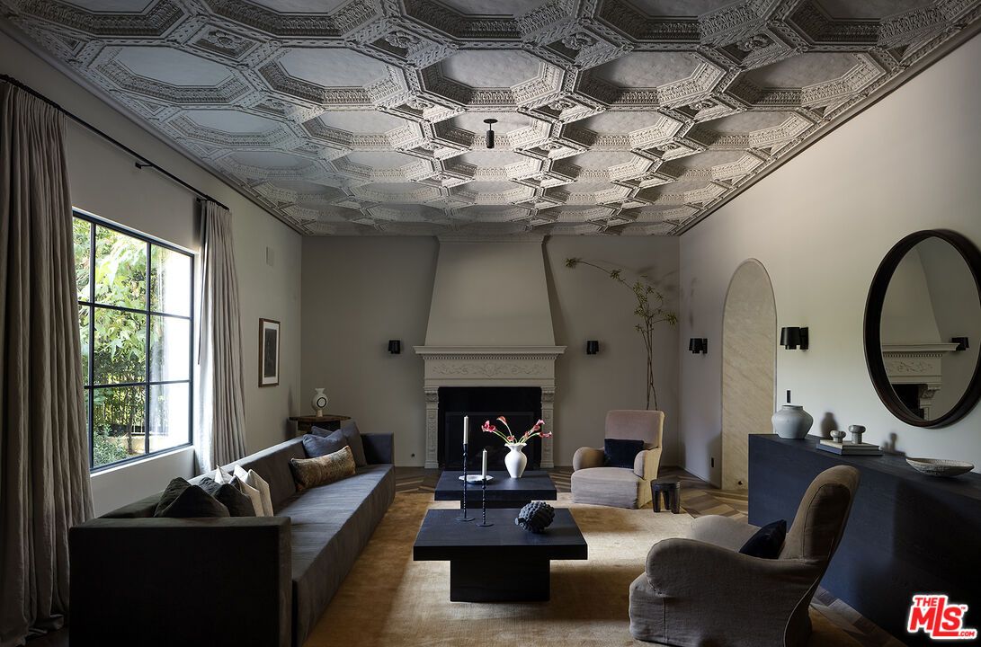 Fireplace, Interior, Living room