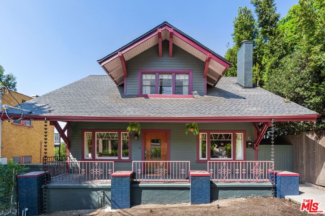 Exterior, Facade, American Craftsman