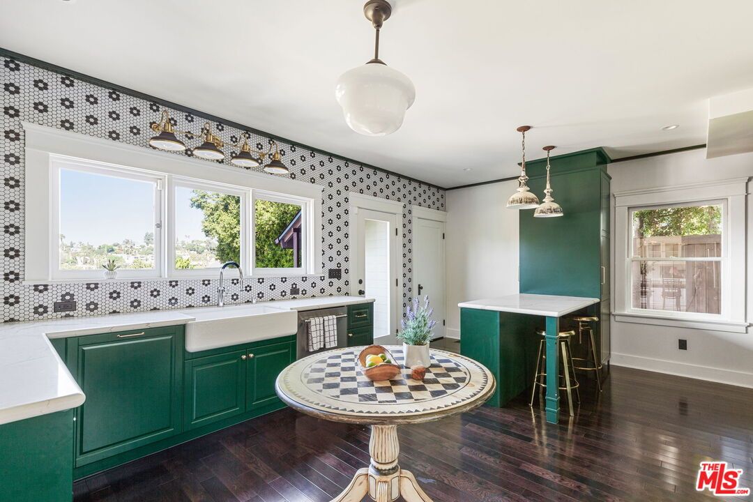 Interior, Kitchen, Pendant Lights, Recessed Lighting, Wood Texture Flooring