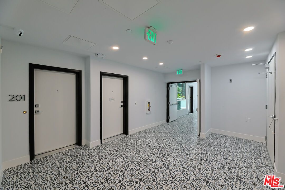 Elevator, Interior, Recessed Lighting
