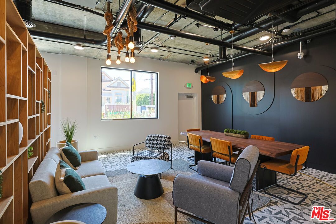 Dining room, Interior, Living room, Pendant Lights