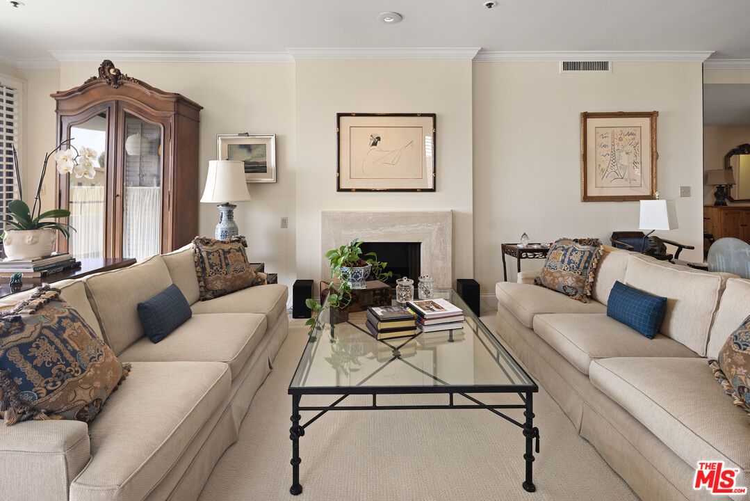 Fireplace, Interior, Living room, Recessed Lighting