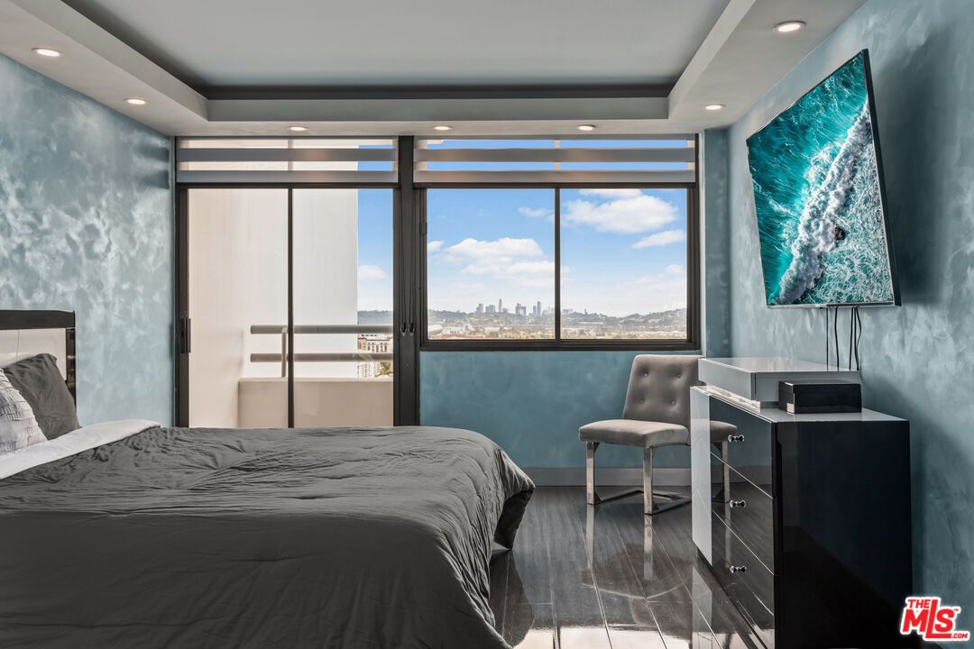 Bedroom, Interior, Recessed Lighting, Water