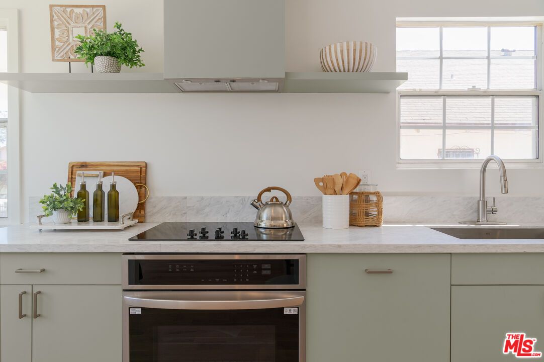 Interior, Kitchen, Stainless Steel Appliances
