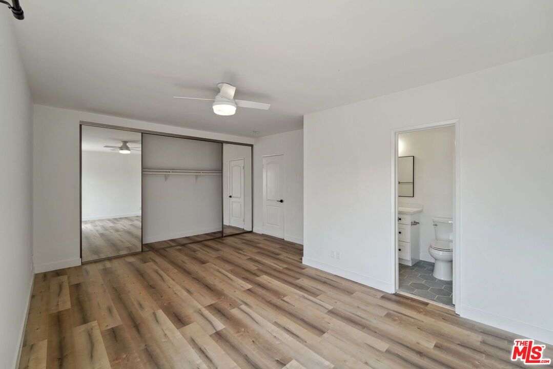 Bathroom, Empty room, Interior, Wood Texture Flooring
