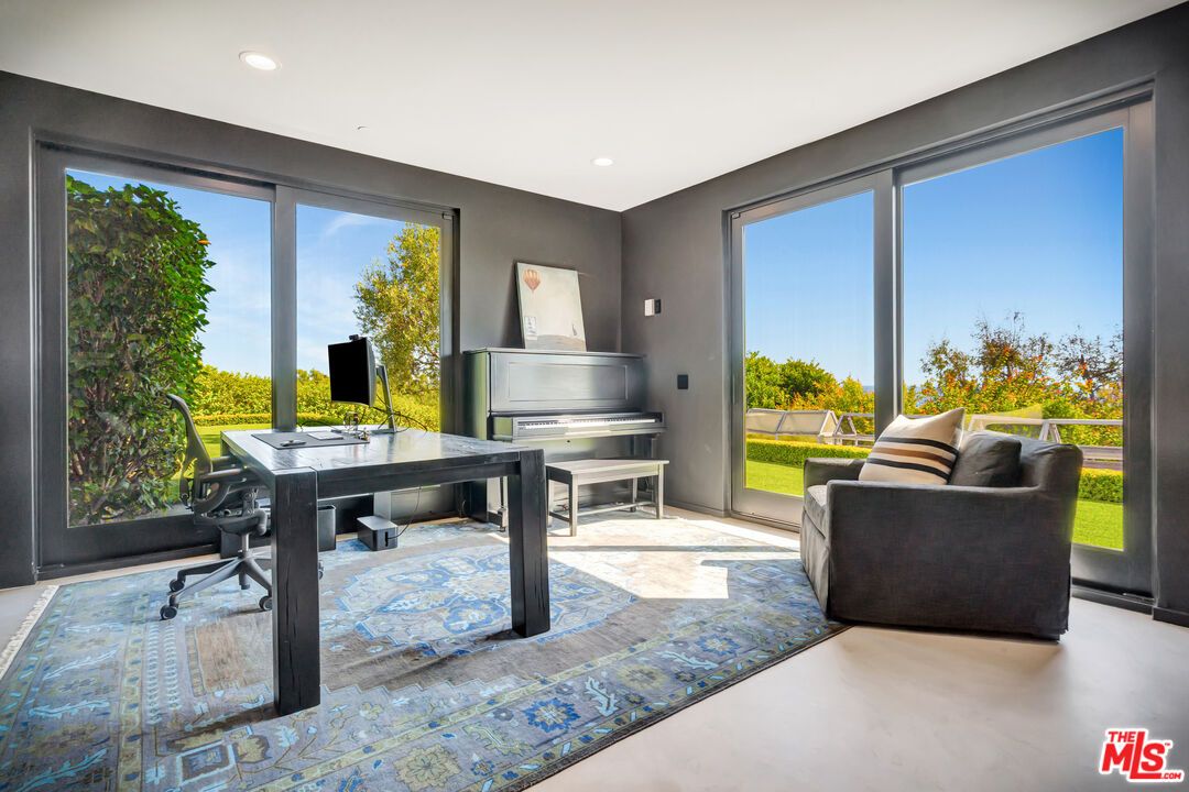 Home Office, Interior, Piano, Recessed Lighting