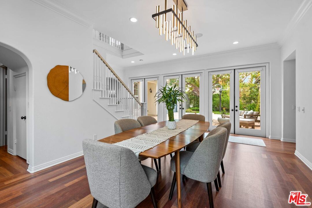 Dining room, Interior, Pendant Lights, Recessed Lighting, Wood Texture Flooring