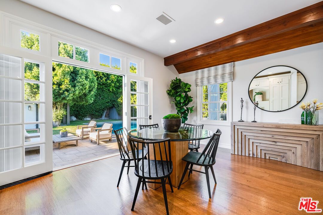 Dining room, Interior, Recessed Lighting, Wooden Beams, Wood Texture Flooring